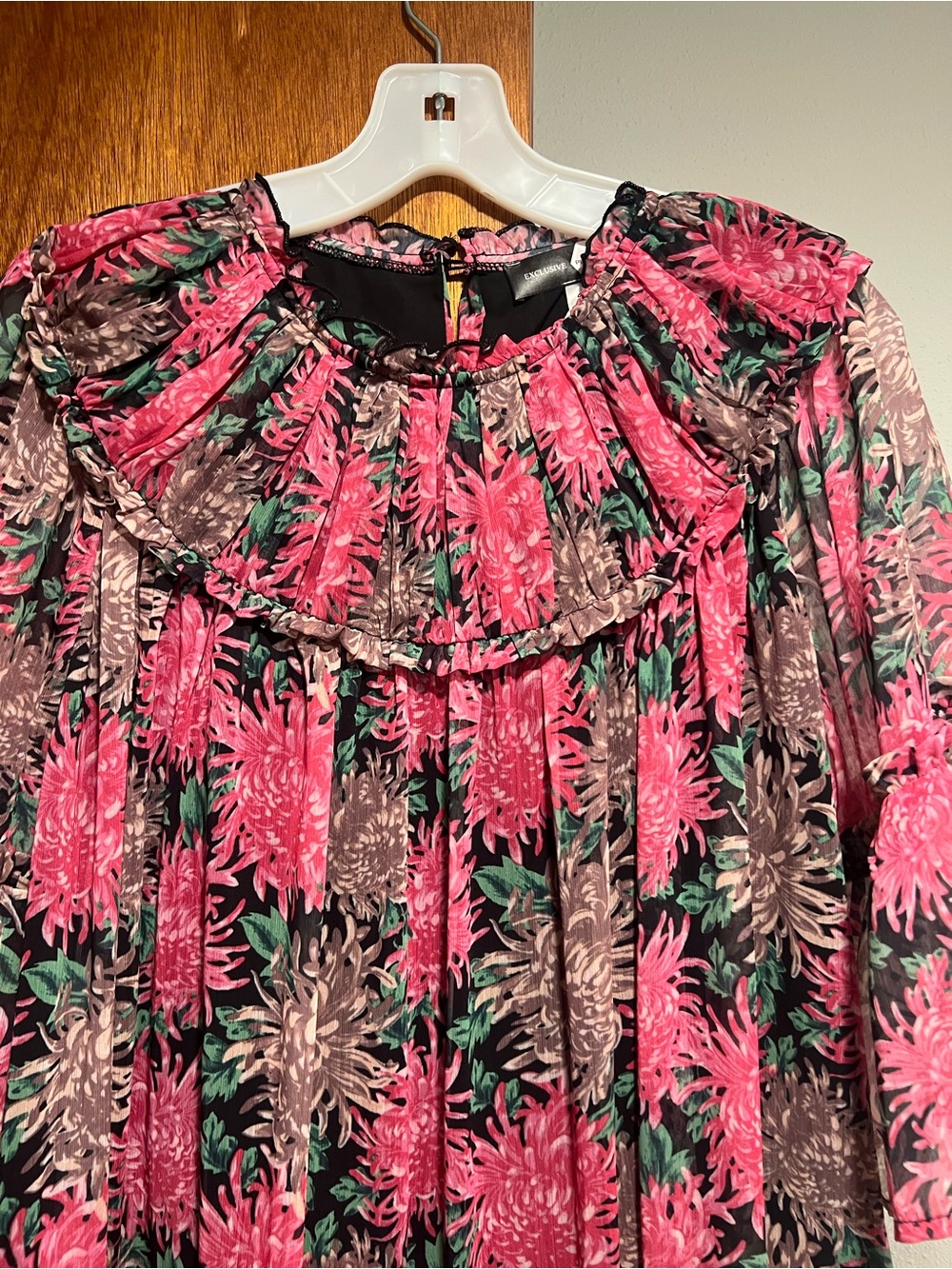 Floral Ruffle Dress - Picture 3 of 9
